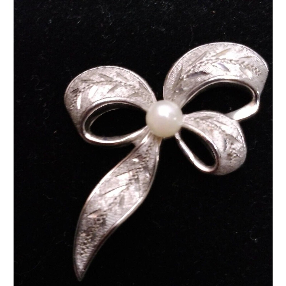 Fine Sterling Silver Bow Design Pendant/Brooch Pin